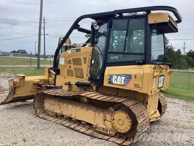 CAT D3K2 LGP Buldožeri gusjeničari