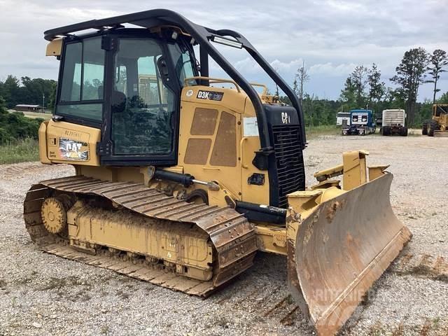 CAT D3K2 LGP Buldožeri gusjeničari