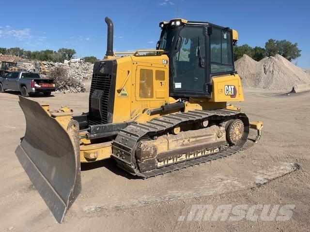 CAT D4 Buldožeri gusjeničari
