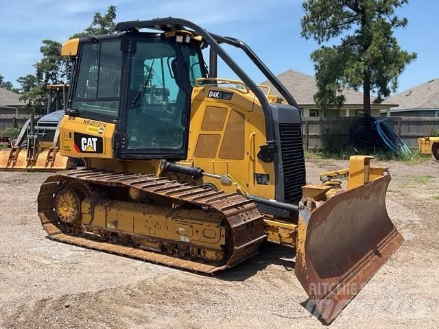 CAT D4K2 LGP Buldožeri gusjeničari