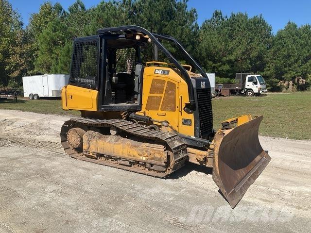 CAT D4K2 XL Buldožeri gusjeničari