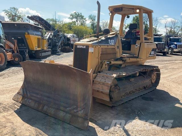 CAT D5G XL Buldožeri gusjeničari