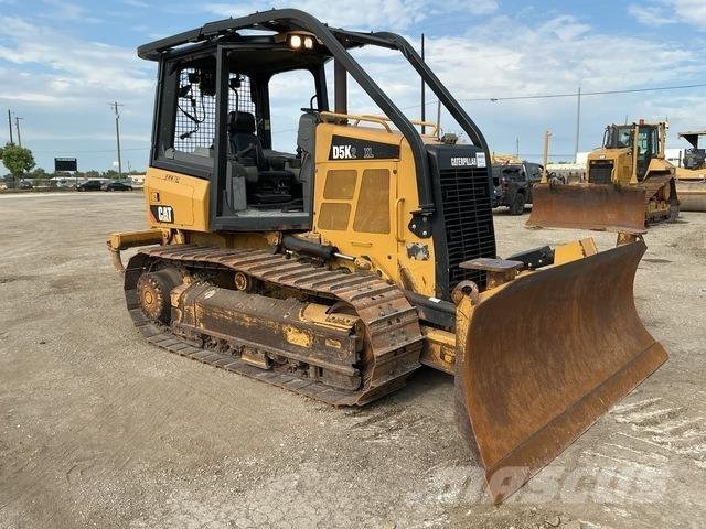 CAT D5K2 XL Buldožeri gusjeničari