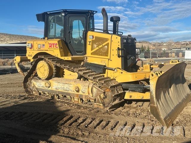 CAT D6 Buldožeri gusjeničari