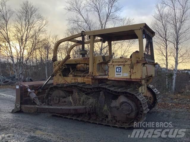 CAT D6D Buldožeri gusjeničari