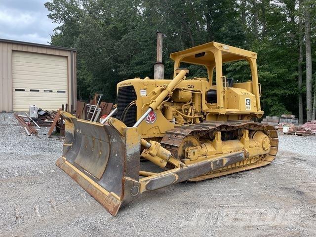 CAT D6D Buldožeri gusjeničari
