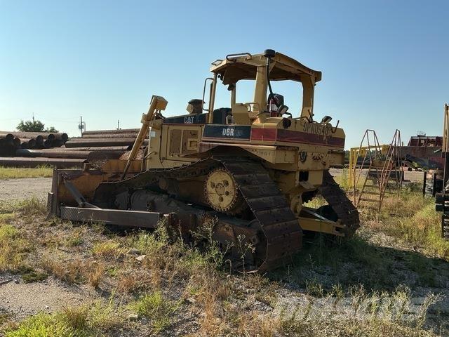 CAT D6R Buldožeri gusjeničari