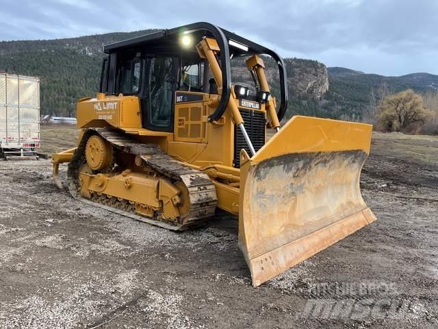 CAT D6T Buldožeri gusjeničari