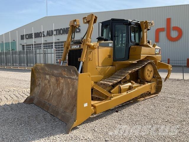 CAT D6T Buldožeri gusjeničari
