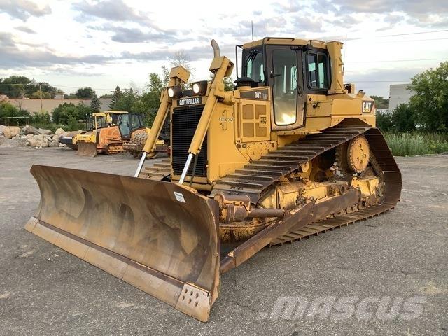 CAT D6T LGP Buldožeri gusjeničari