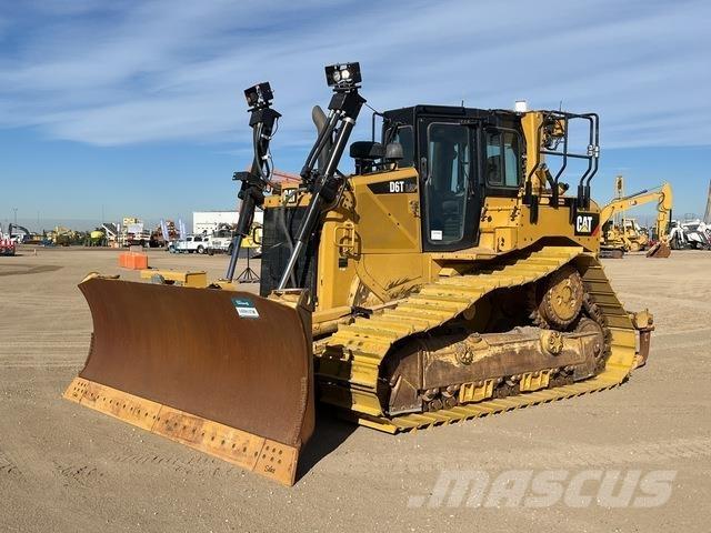 CAT D6T LGP Buldožeri gusjeničari