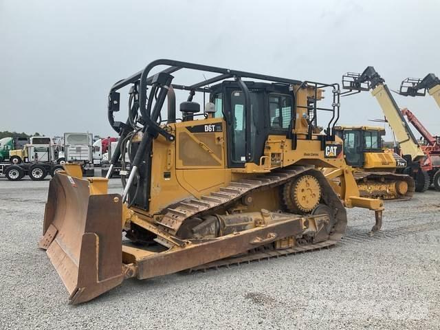 CAT D6T XL Buldožeri gusjeničari