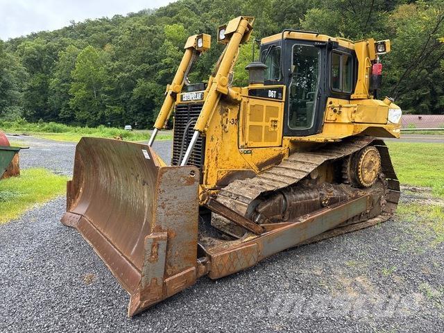 CAT D6T XL Buldožeri gusjeničari