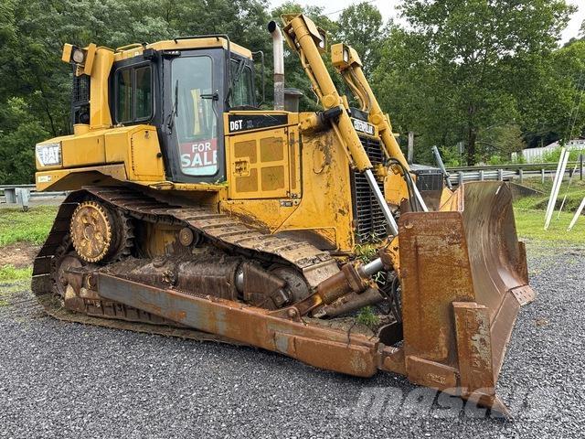 CAT D6T XL Buldožeri gusjeničari