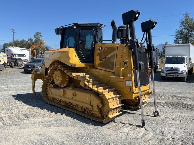 CAT D7 Buldožeri gusjeničari