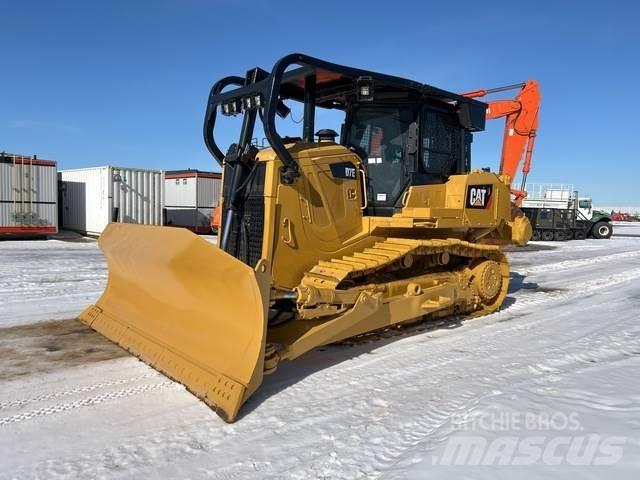 CAT D7E Buldožeri gusjeničari