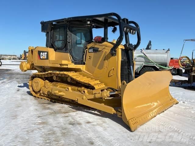 CAT D7E Buldožeri gusjeničari