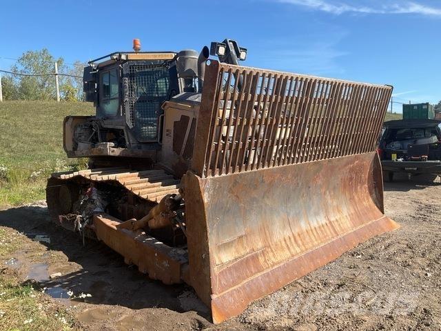 CAT D7E Buldožeri gusjeničari