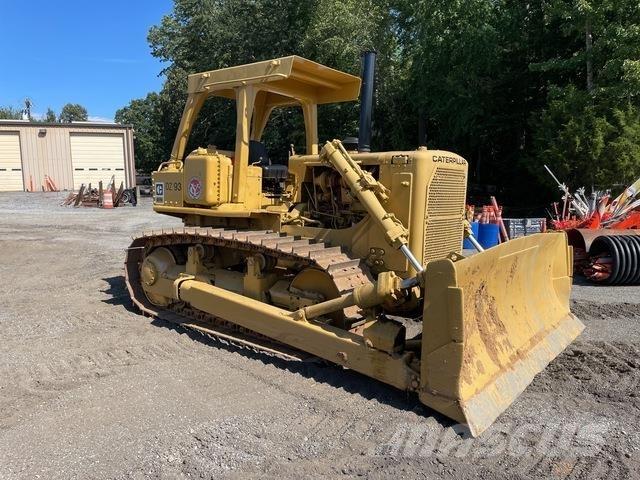 CAT D7G Buldožeri gusjeničari