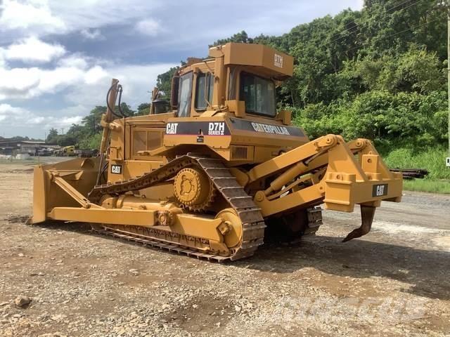 CAT D7H Buldožeri gusjeničari