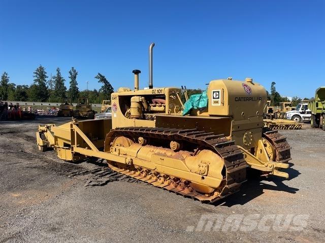 CAT D8 Buldožeri gusjeničari