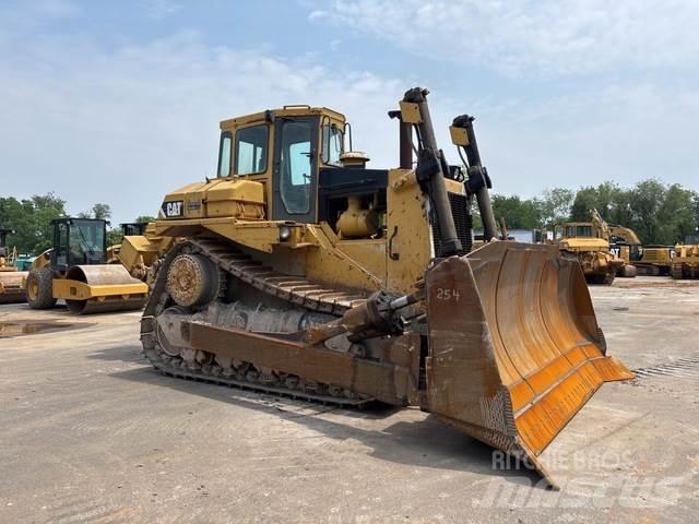 CAT D8L Buldožeri gusjeničari
