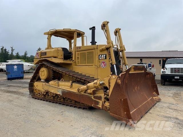 CAT D8N Buldožeri gusjeničari