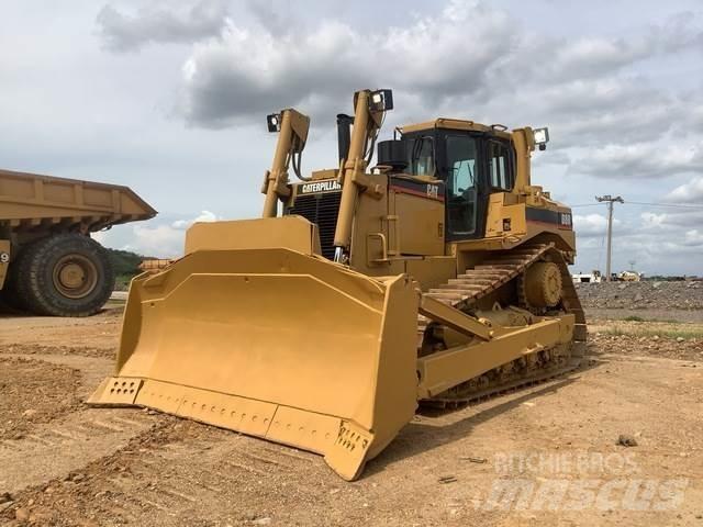CAT D8R Buldožeri gusjeničari