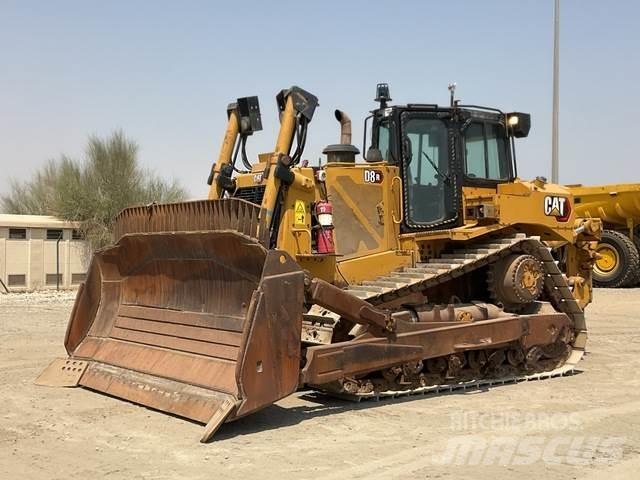 CAT D8R Buldožeri gusjeničari