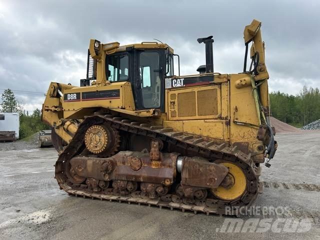 CAT D8R Buldožeri gusjeničari