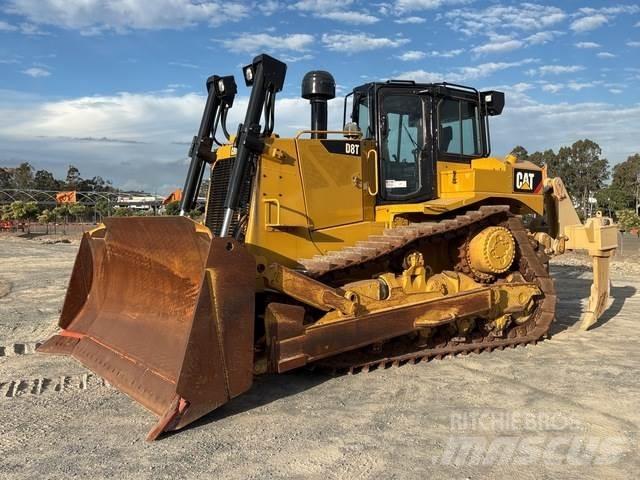 CAT D8T Buldožeri gusjeničari