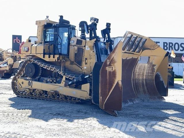 CAT D9 Buldožeri gusjeničari