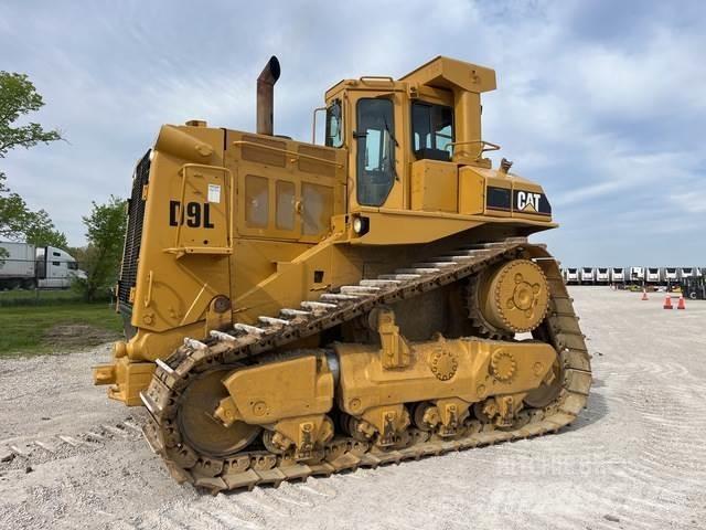 CAT D9L Buldožeri gusjeničari
