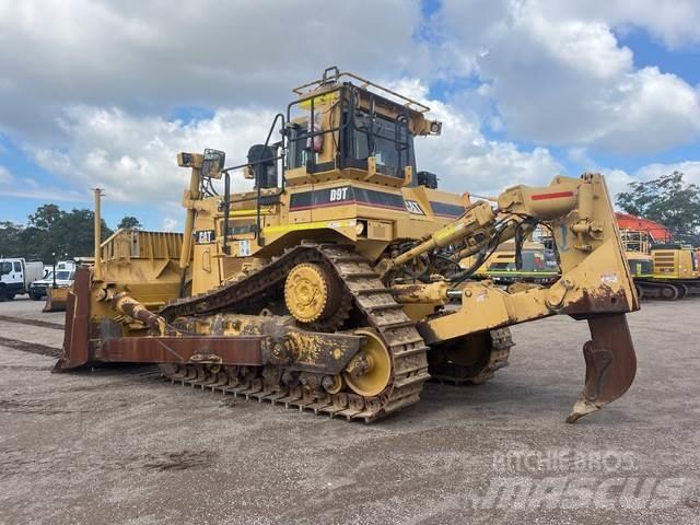 CAT D9T Buldožeri gusjeničari