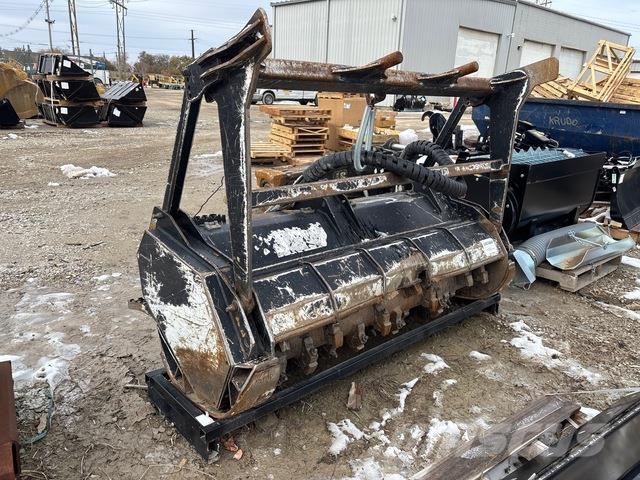 CAT HM418C Šumarski malčeri