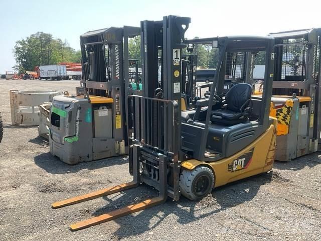CAT MH 2ET4000 Električni viličari