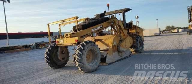 CAT RM300 Kompaktori zemlje