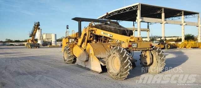CAT RM300 Kompaktori zemlje