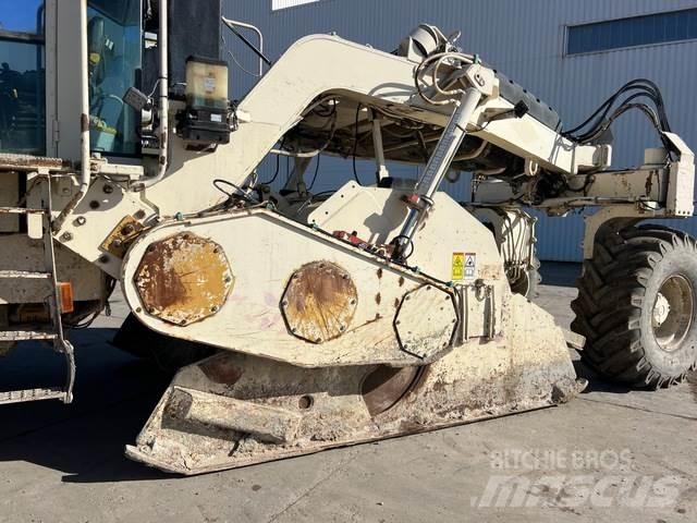 CAT RM500 Kompaktori zemlje