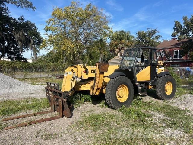 CAT TH560B Teleskopski viličari