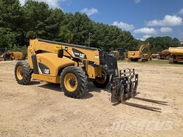 CAT TL642D Teleskopski viličari