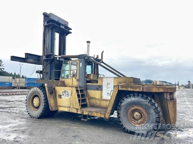 CAT V900 Kontejnerski viličari