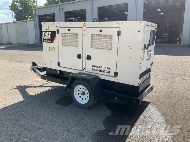 CAT XQ60 Dizel agregati