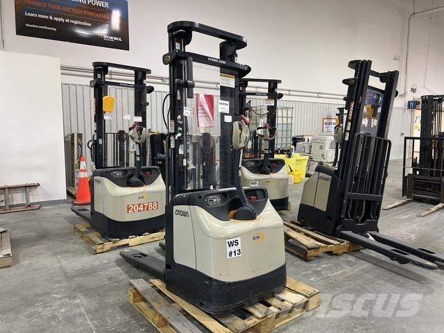 Crown ES 4000 Samopogonski ručni viličari