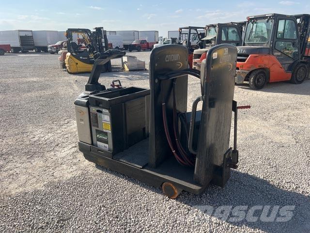 Crown TR4500 Vučna vozila