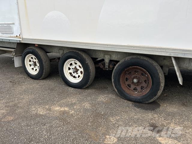  Custom Built Čelićni okviri za građevino