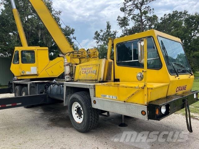 Daewoo DTC-35 Kranovi sa gusjenicama