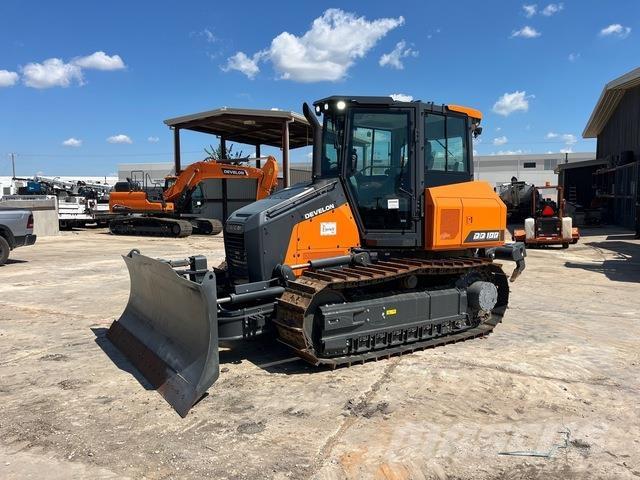 Develon DD100 Buldožeri gusjeničari