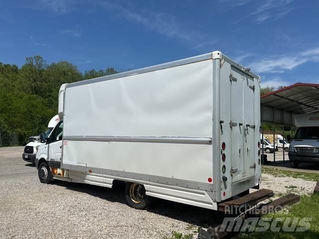 Dodge Sprinter Sanduk kombiji