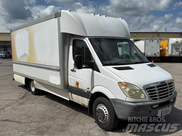 Dodge Sprinter Sanduk kombiji